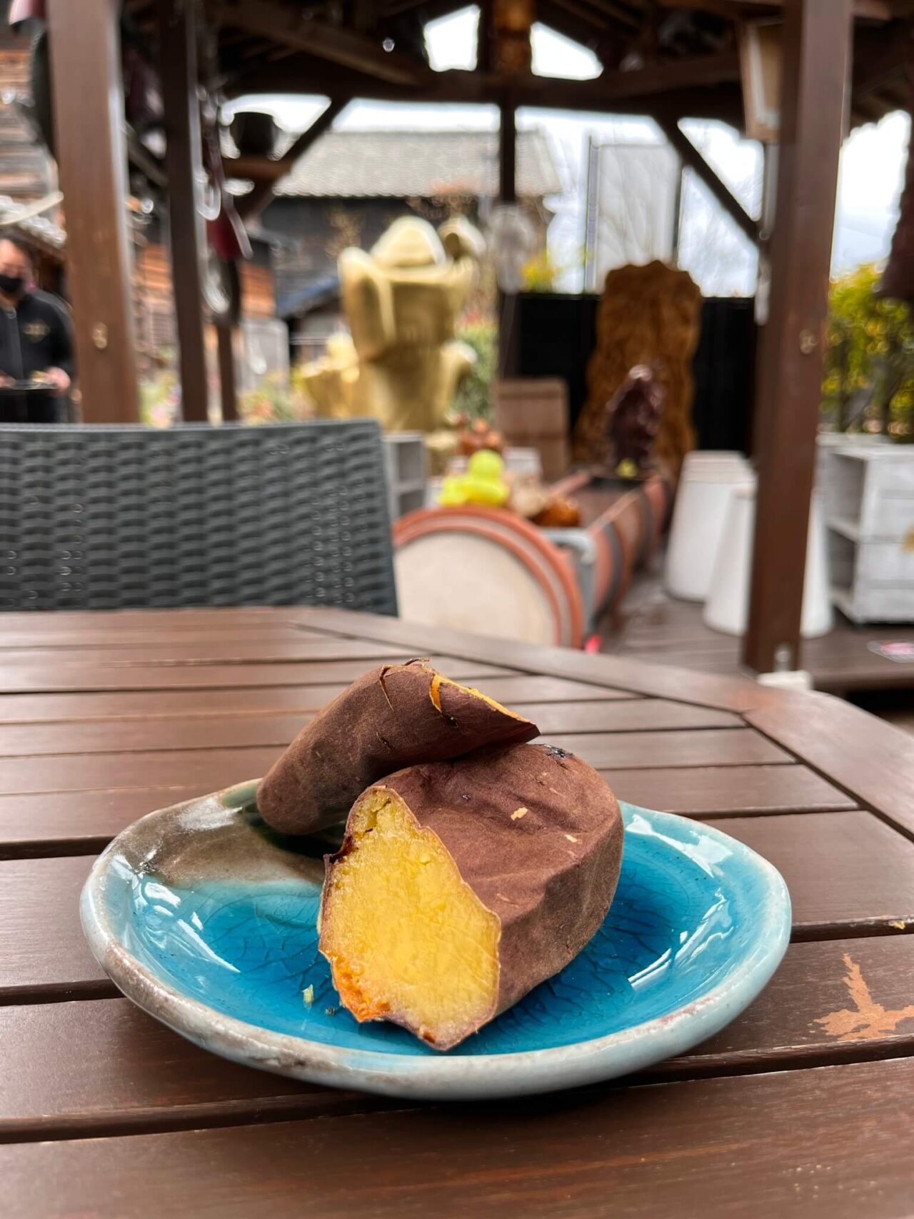 足湯カフェ 俺の金の焼き芋