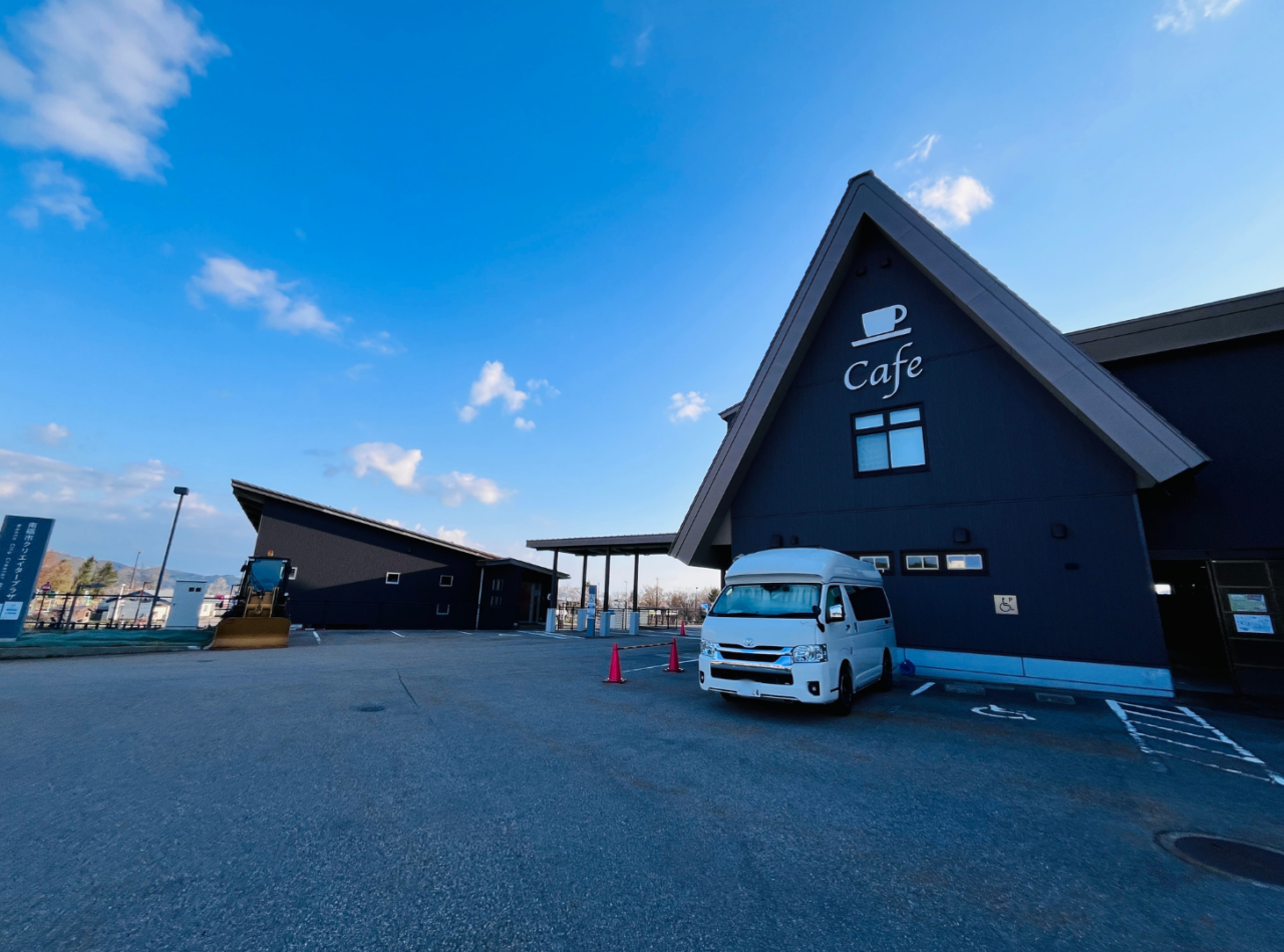 RVパーク 南砺市クリエイタープラザ